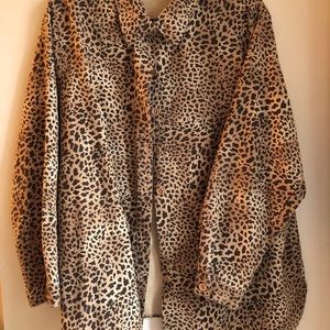 Vintage cheetah print button-up